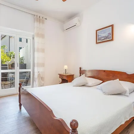 Apartment Historic Center Hvar Town- A Few Steps From The Main Square *